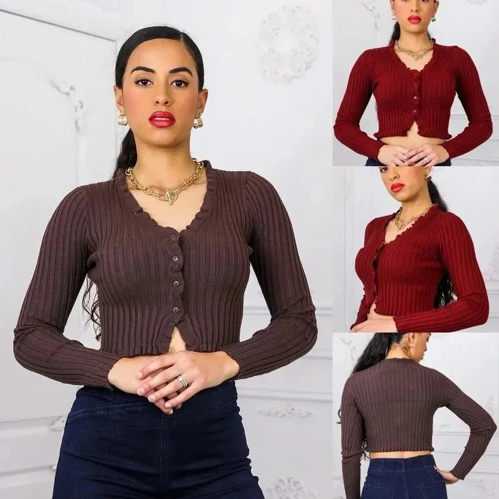 Long Sleeves Ribbed Button Crop Top